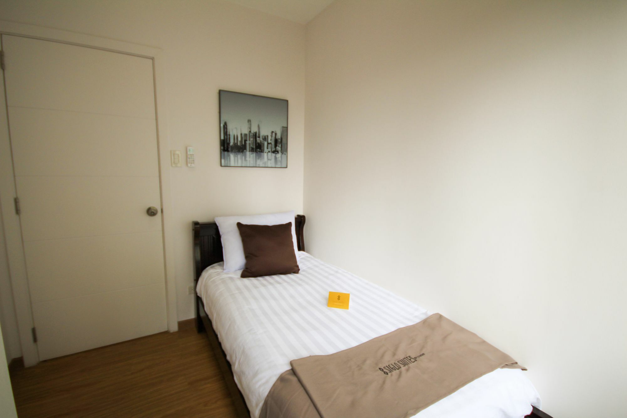 Siglo Suites @ The Acqua Private Residences マンダルヨン・シティ エクステリア 写真